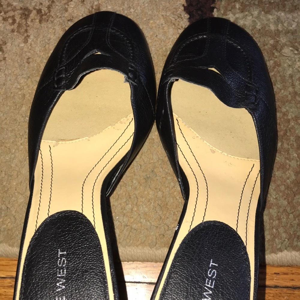Nine West Closed Toe Short Heel Mule - Picture 3 of 8
